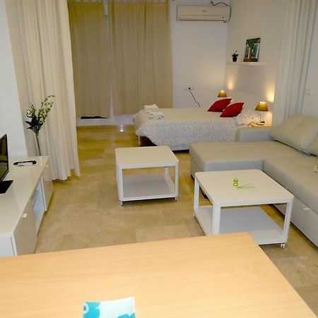 Minimalist Loft Center By Gms Apartamentos Cordova Esterno foto